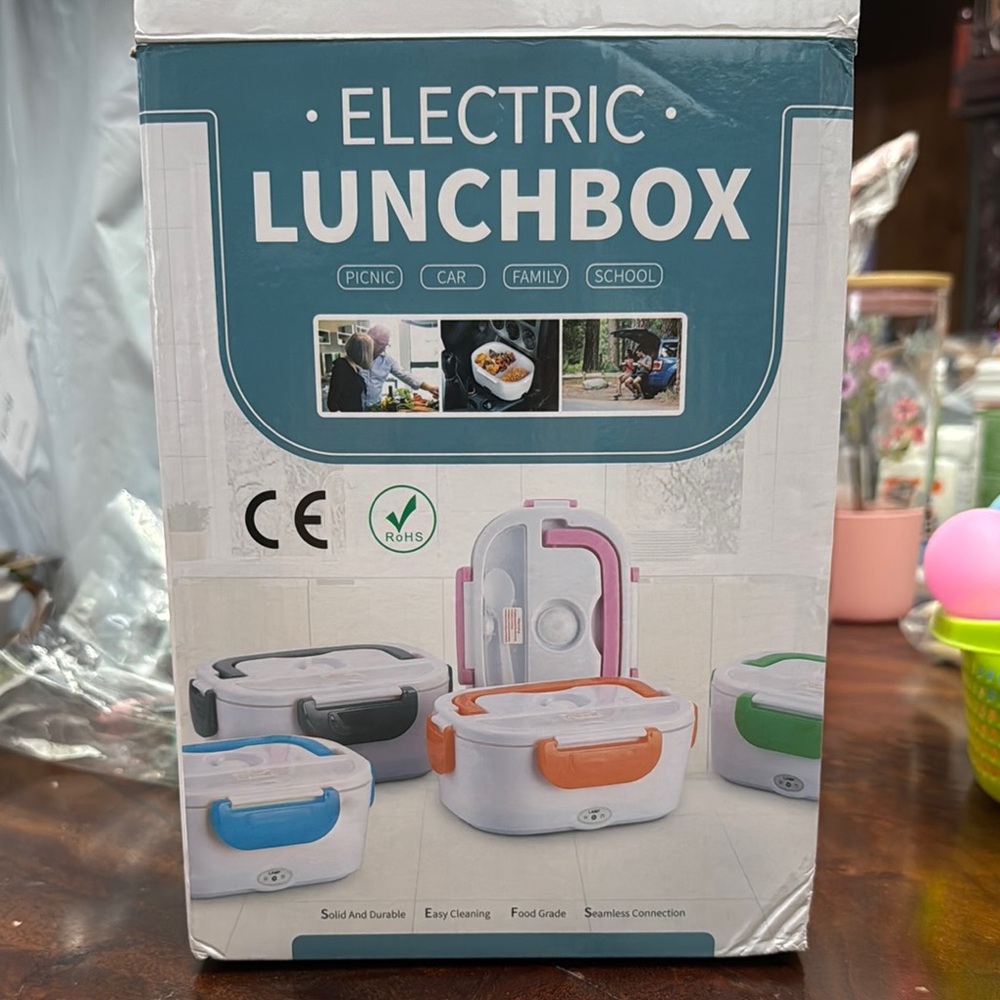 Electric Lunchbox with Multiple Compartments